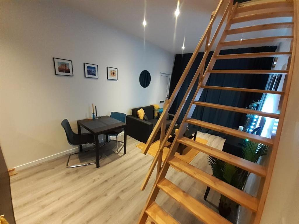 Appartement Deluxe Tilburg Esterno foto