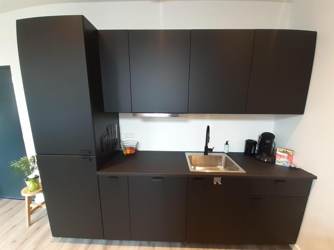 Appartement Deluxe Tilburg Esterno foto